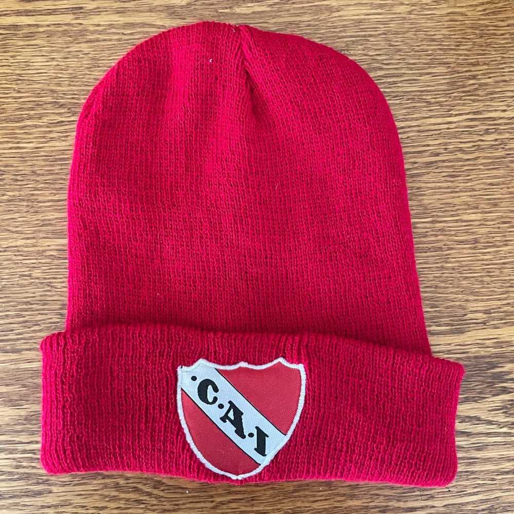 Club Atlético Independiente Patch‎ Beanie Red Argentina Independent Athletic